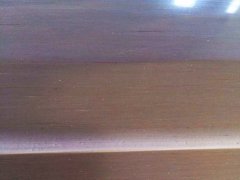 浅色硬质透明PVC件存放几天后出现许多麻点的原